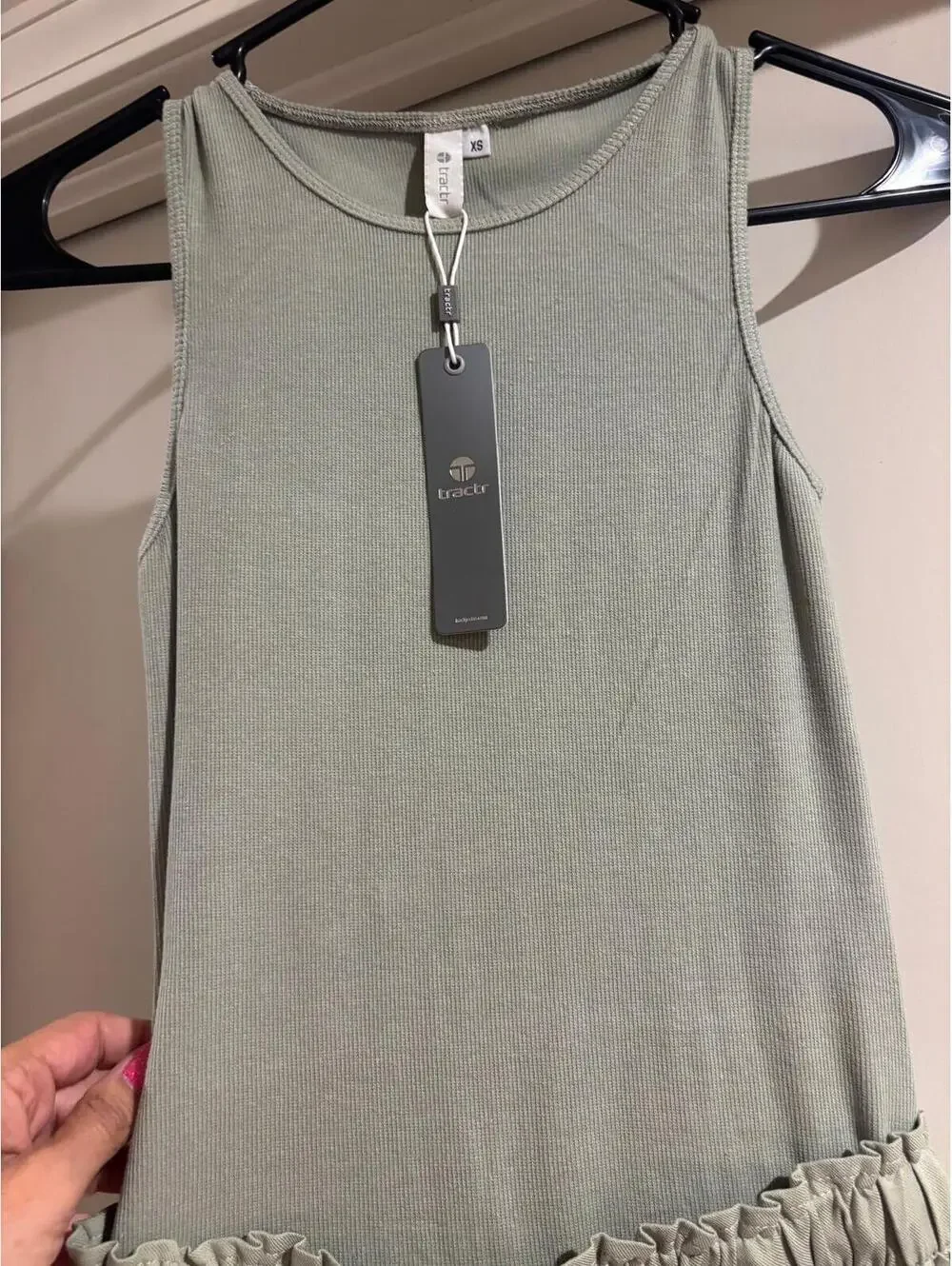 Tractr Sage Green Maxi Dress Womens XS Ribbed Tank Cargo Pockets NWT - Picture 7 of 8